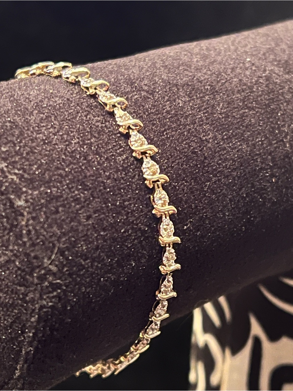 Vintage 10K Yellow Gold Alternating Diamond Tennis Bracelet 7.5” - Picture 2 of 9